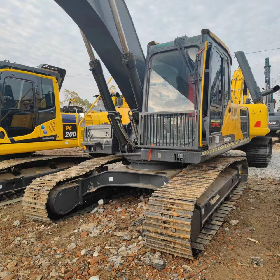 VOLVO Excavator EC240 Click for Discount - Crawler excavator: picture 5 VOLVO Excavator EC240 Click for Discount - Crawler excavator: picture 5