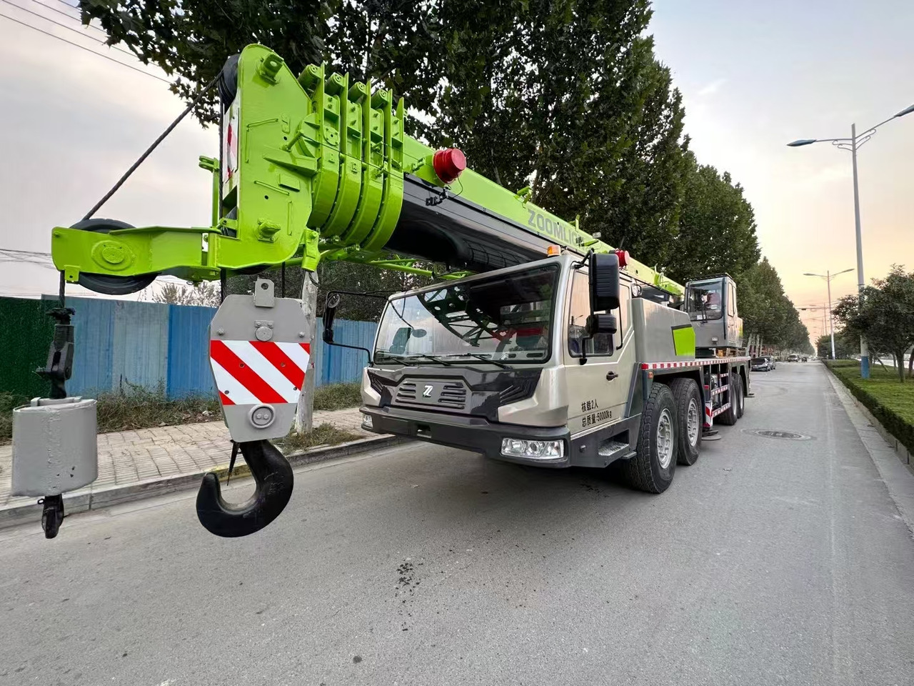 ZOOMLION Crane 80T Click Here for Discount - Crane: picture 5 ZOOMLION Crane 80T Click Here for Discount - Crane: picture 5