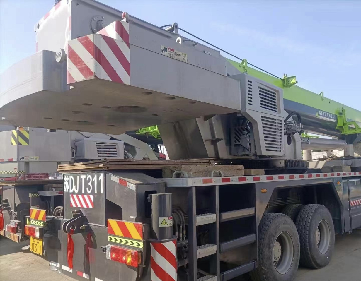 ZOOMLION Crane ZTC700V562-1 - Crane: picture 4 ZOOMLION Crane ZTC700V562-1 - Crane: picture 4
