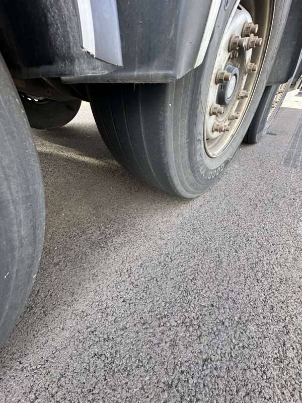 Semi-remorque 3 Essieux 38 TONNES CAISSE LAMBERET GROUPE CARRIER VECTOR 1550 - Refrigerator semi-trailer: picture 5 Semi-remorque 3 Essieux 38 TONNES CAISSE LAMBERET GROUPE CARRIER VECTOR 1550 - Refrigerator semi-trailer: picture 5