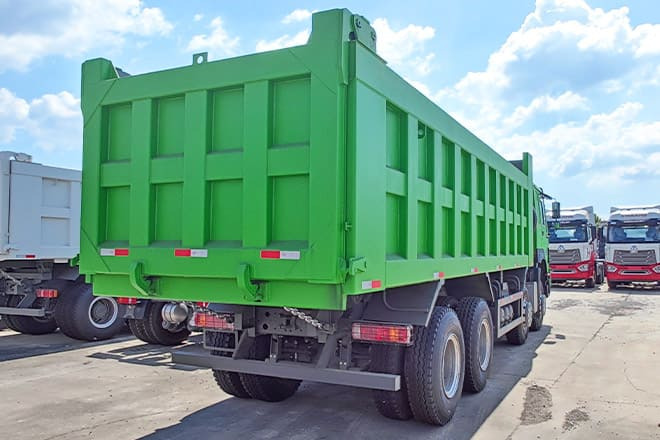 SINOTRUK Sinotruk Howo 8x4 Dump Truck for Sale Near Me in Ghana - Tipper: picture 2 SINOTRUK Sinotruk Howo 8x4 Dump Truck for Sale Near Me in Ghana - Tipper: picture 2