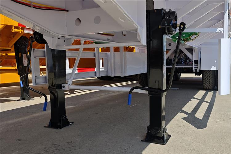 TITAN 13m Semi Truck Flatbed Trailer For Sale In Nigeria - Chassis semi-trailer: picture 2 TITAN 13m Semi Truck Flatbed Trailer For Sale In Nigeria - Chassis semi-trailer: picture 2