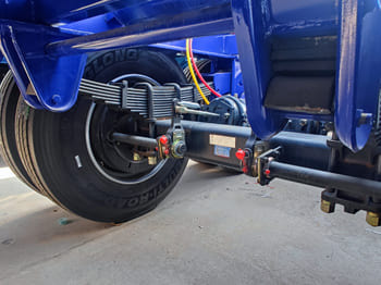 TITAN 40ft Container Trailer for Sale in Mali - Chassis semi-trailer: picture 4 TITAN 40ft Container Trailer for Sale in Mali - Chassis semi-trailer: picture 4