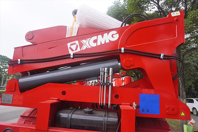 XCMG XCMG Side Loader Container Transport for Sale in Papua New Guinea - Container transporter/ Swap body semi-trailer: picture 3 XCMG XCMG Side Loader Container Transport for Sale in Papua New Guinea - Container transporter/ Swap body semi-trailer: picture 3