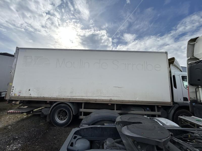 Renault Premium 320 DXI - Box truck: picture 3 Renault Premium 320 DXI - Box truck: picture 3