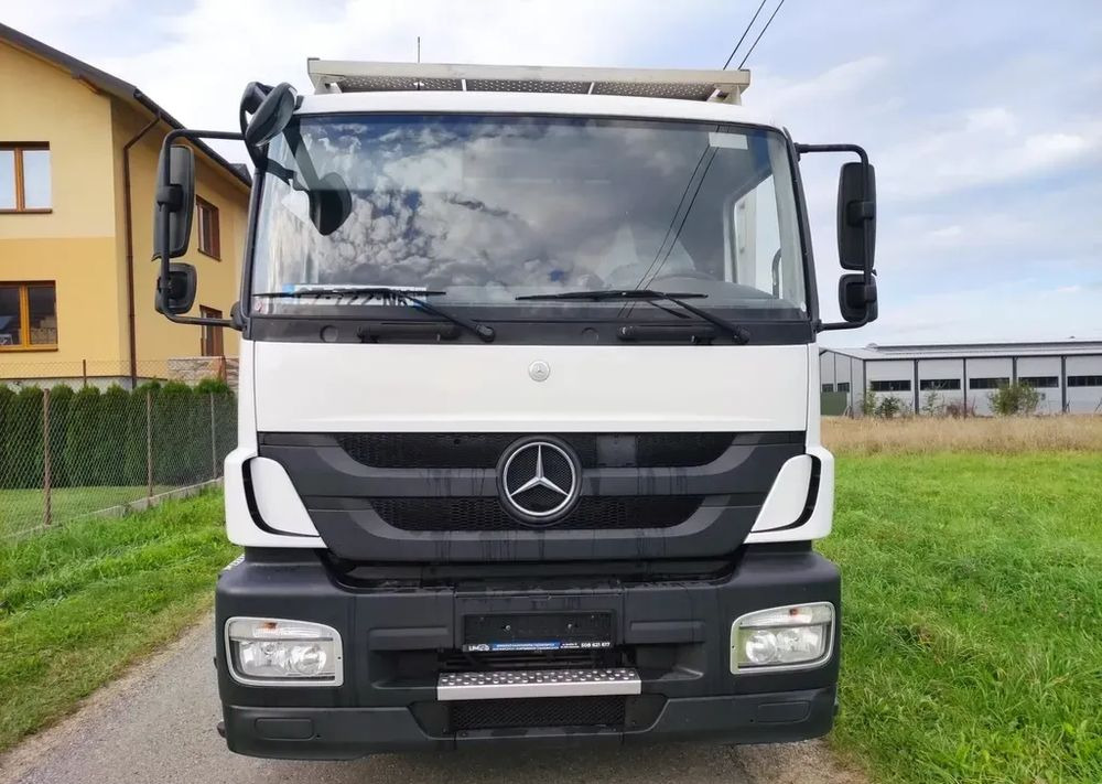 Mercedes-Benz AXOR 1829 rama do zabudowy blokada mostu - Cab chassis truck: picture 2 Mercedes-Benz AXOR 1829 rama do zabudowy blokada mostu - Cab chassis truck: picture 2