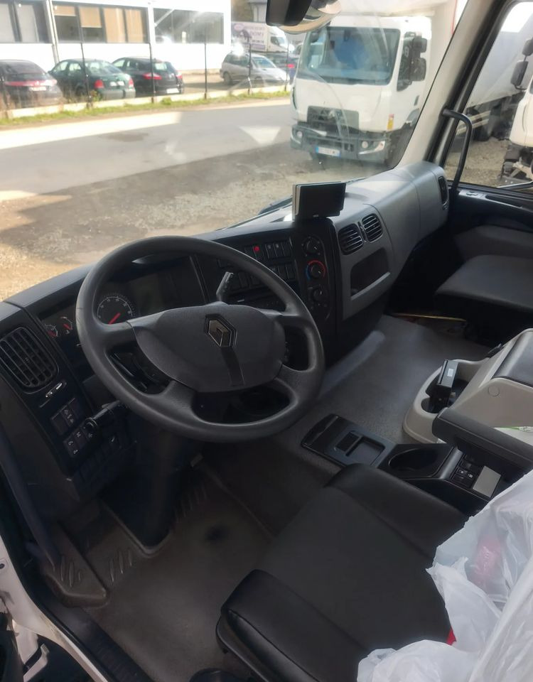 Renault Gama D 18.280  rama do zabudowy poduszka - Cab chassis truck: picture 3 Renault Gama D 18.280  rama do zabudowy poduszka - Cab chassis truck: picture 3