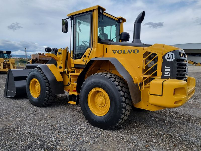 CATERPILLAR L90F - Wheel loader: picture 4 CATERPILLAR L90F - Wheel loader: picture 4