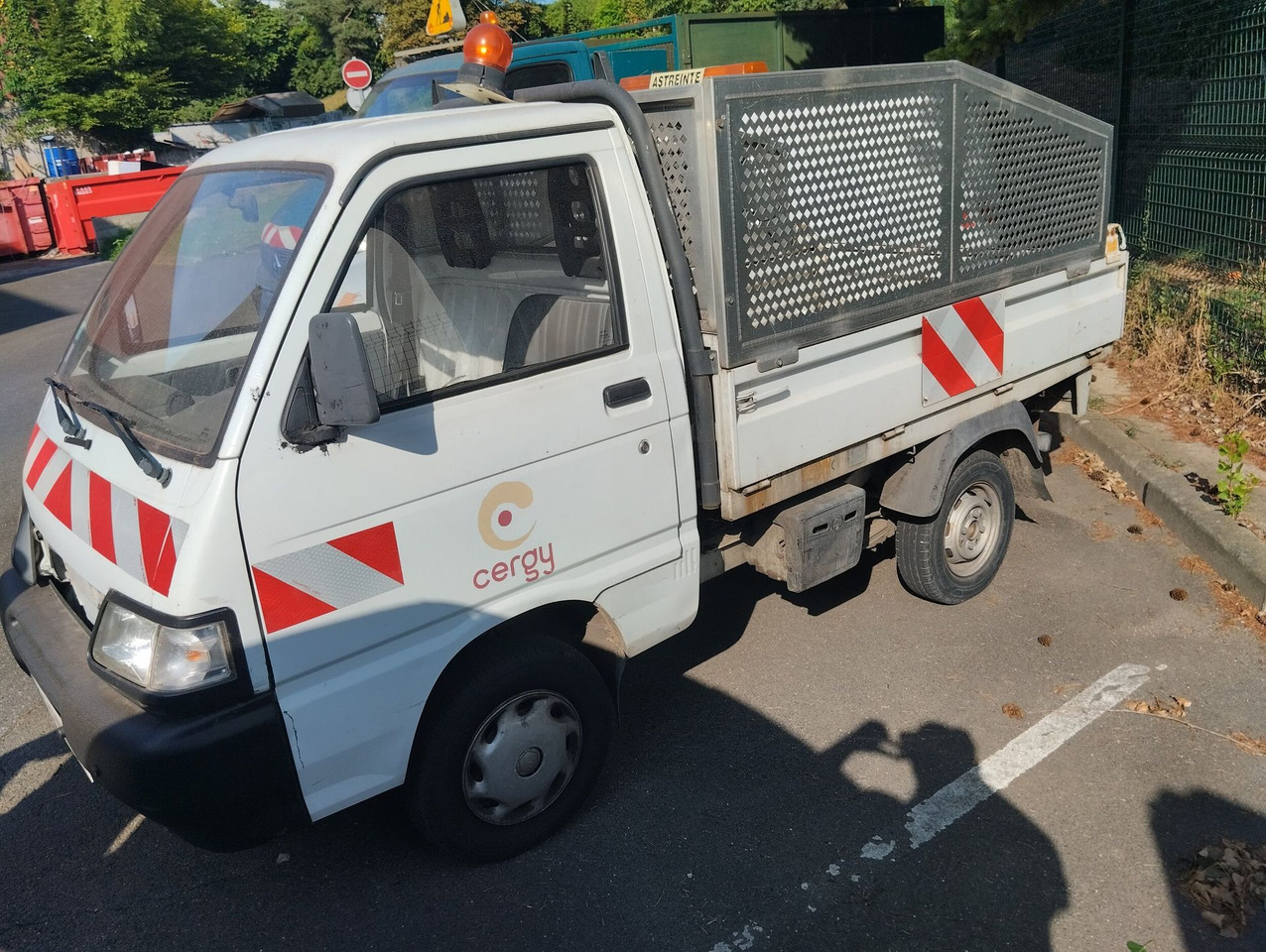 PIAGGIO PORTER 208EVW95 benne - Electric utility vehicle, Tipper: picture 4 PIAGGIO PORTER 208EVW95 benne - Electric utility vehicle, Tipper: picture 4