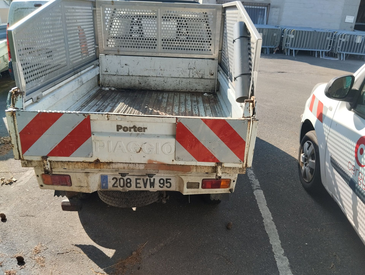 PIAGGIO PORTER 208EVW95 benne - Electric utility vehicle, Tipper: picture 3 PIAGGIO PORTER 208EVW95 benne - Electric utility vehicle, Tipper: picture 3