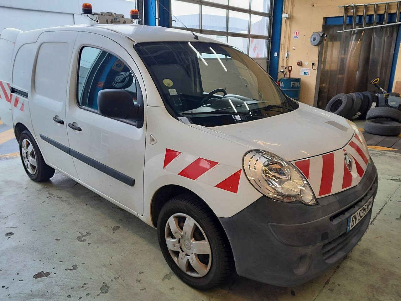 Renault Kangoo Express Grand Confort Dci85, 322 000 km - Small van, Municipal/ Special vehicle: picture 1 Renault Kangoo Express Grand Confort Dci85, 322 000 km - Small van, Municipal/ Special vehicle: picture 1
