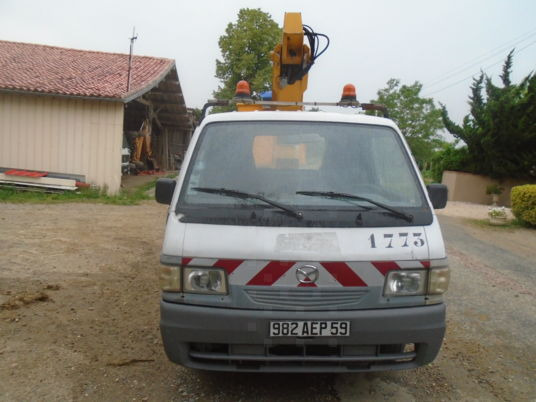 Truck mounted aerial platform Mazda bongo: picture 10 Truck mounted aerial platform Mazda bongo: picture 10