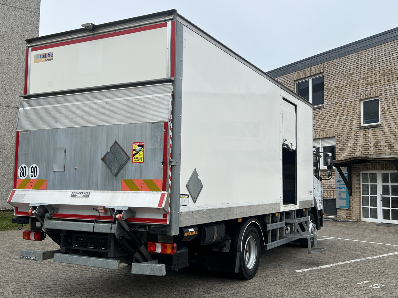 MERCEDES-BENZ Atego 1218 L Classic-Vermietung möglich-ADR-LBW - Box truck: picture 4 MERCEDES-BENZ Atego 1218 L Classic-Vermietung möglich-ADR-LBW - Box truck: picture 4