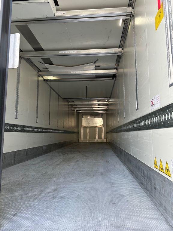 Krone SD 27 Thermoking Spectrum Multitemp Pharma Safe - Refrigerator semi-trailer: picture 5 Krone SD 27 Thermoking Spectrum Multitemp Pharma Safe - Refrigerator semi-trailer: picture 5
