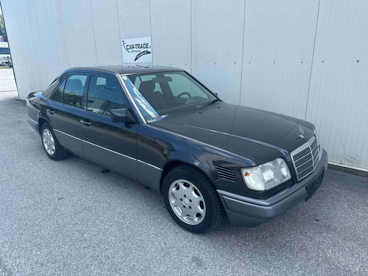 Mercedes-Benz E 250 DIESEL - Sedan: picture 2 Mercedes-Benz E 250 DIESEL - Sedan: picture 2