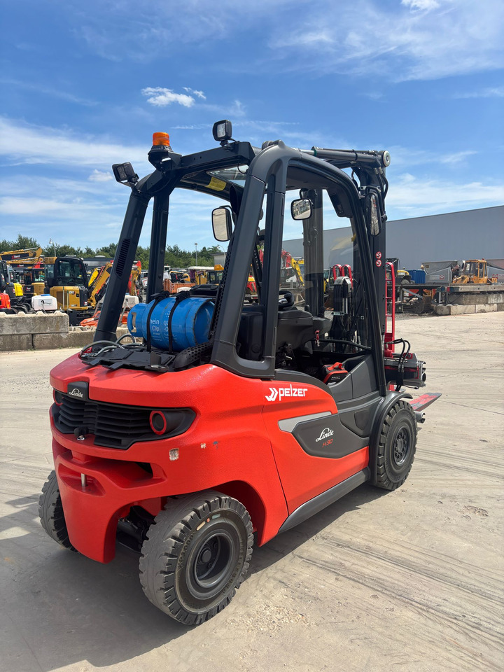LINDE H30T-01 - LPG forklift: picture 3 LINDE H30T-01 - LPG forklift: picture 3