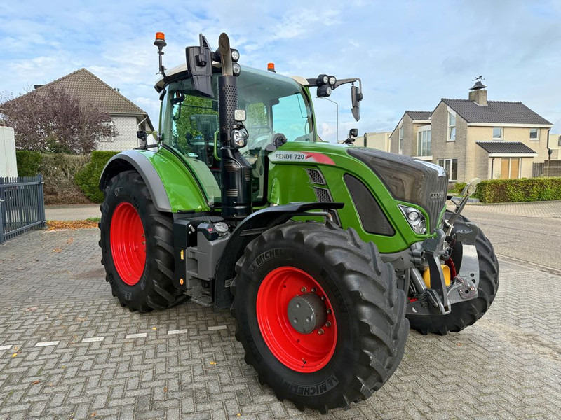 Fendt 720 S4 Vario Profi Plus - Farm tractor: picture 4 Fendt 720 S4 Vario Profi Plus - Farm tractor: picture 4