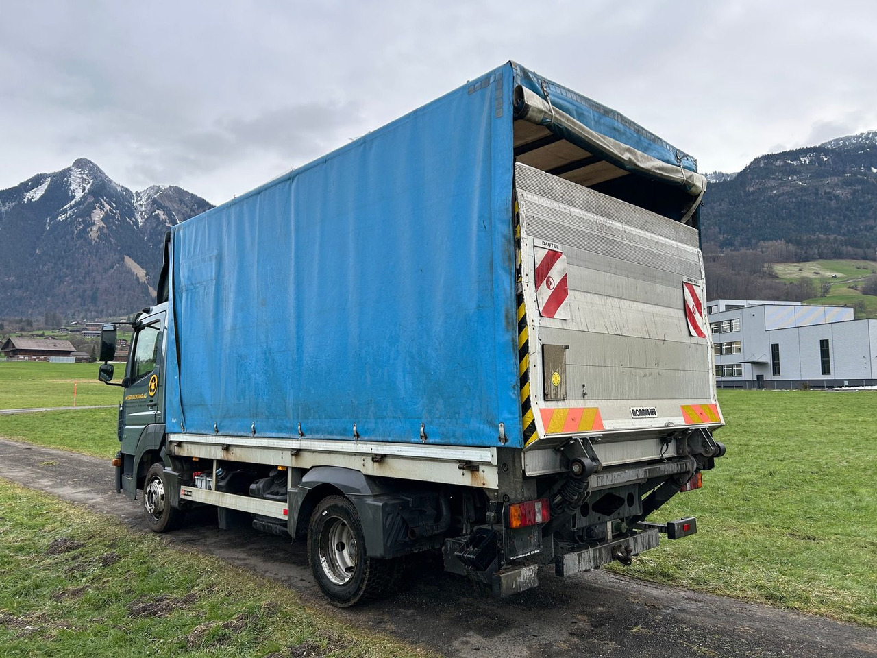 MERCEDES-BENZ Atego 818 - Curtainsider truck: picture 3 MERCEDES-BENZ Atego 818 - Curtainsider truck: picture 3