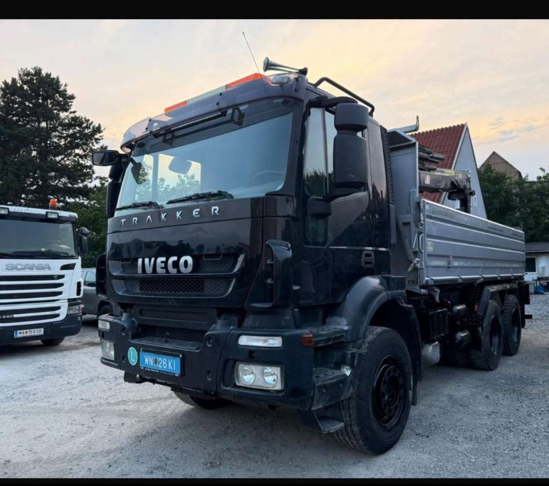 IVECO Trakker/ KPEC1/2A4 - Crane truck: picture 4 IVECO Trakker/ KPEC1/2A4 - Crane truck: picture 4