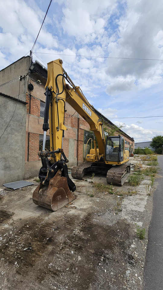 John Deere 200C LC - Crawler excavator: picture 3 John Deere 200C LC - Crawler excavator: picture 3