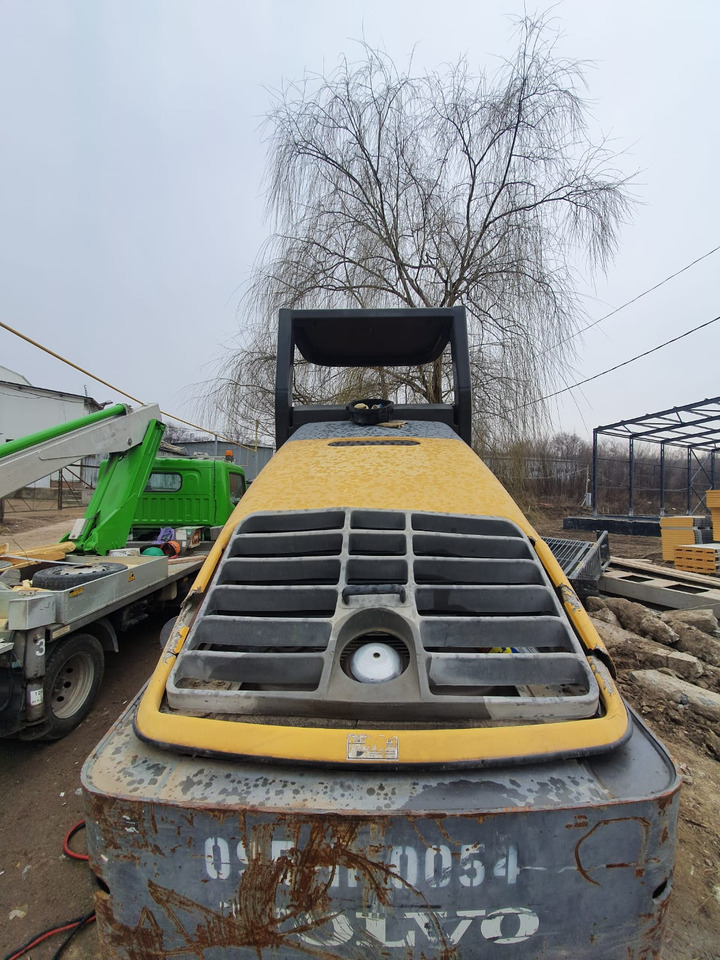 Roller VOLVO SD100D: picture 18