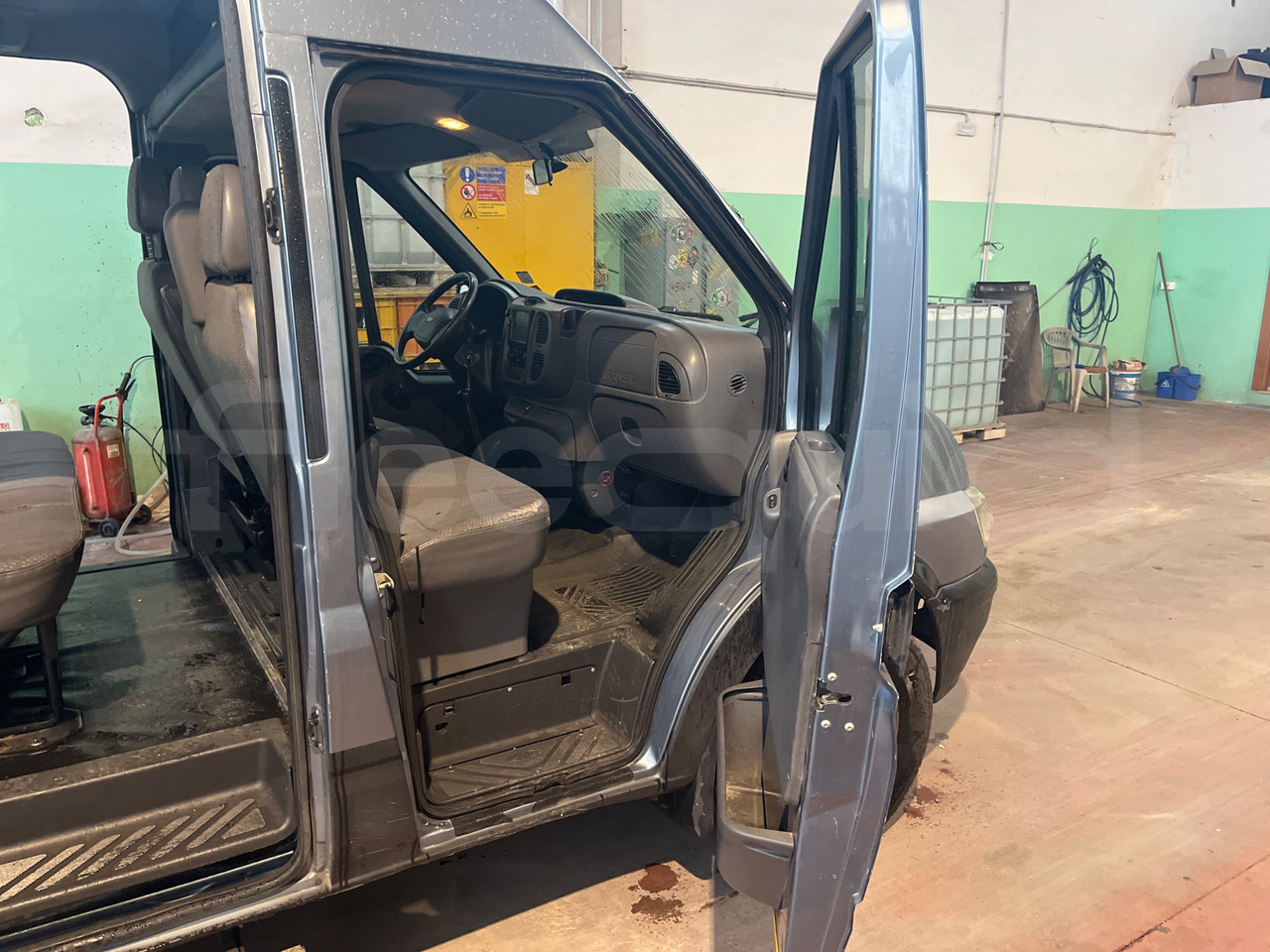 Minibus, Passenger van Ford Transit: picture 11