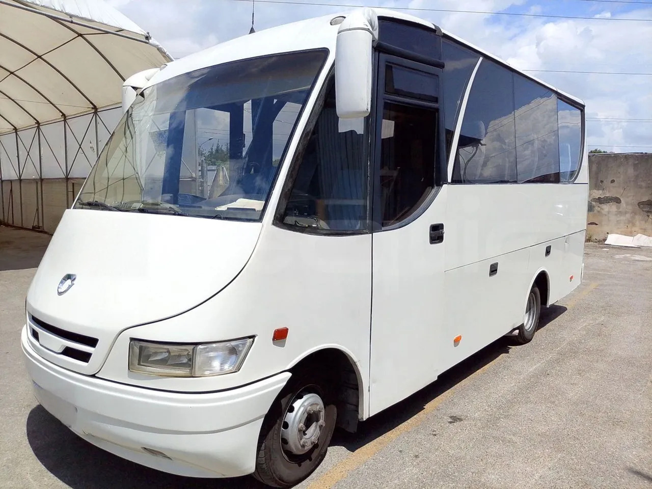 Iveco Daily - Coach: picture 1 Iveco Daily - Coach: picture 1