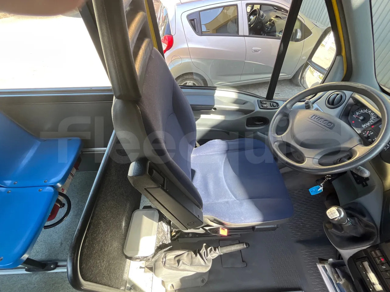 School bus Iveco Daily: picture 15