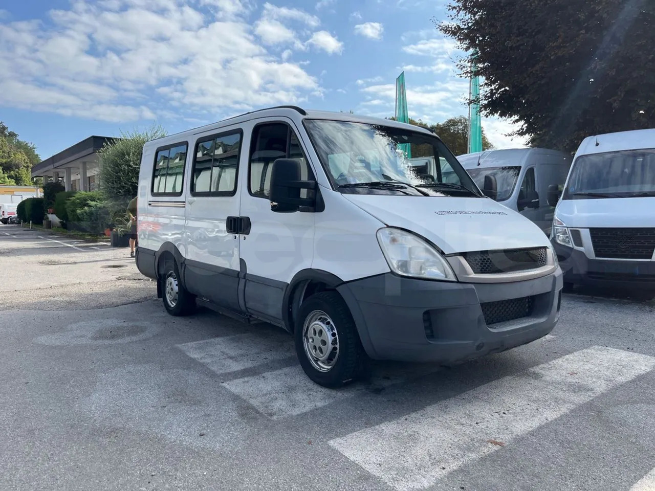 Iveco Daily - Suburban bus: picture 1 Iveco Daily - Suburban bus: picture 1