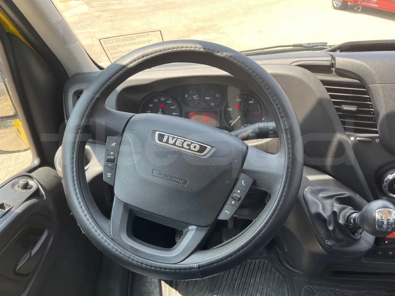 School bus Iveco Daily: picture 17