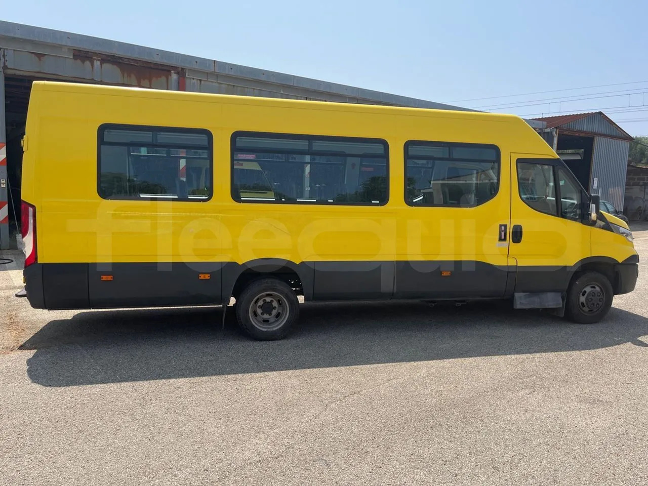 School bus Iveco Daily: picture 11