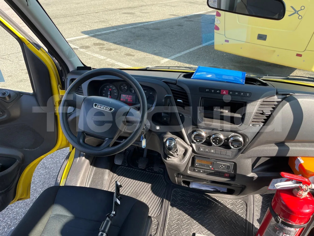 School bus Iveco Daily: picture 18