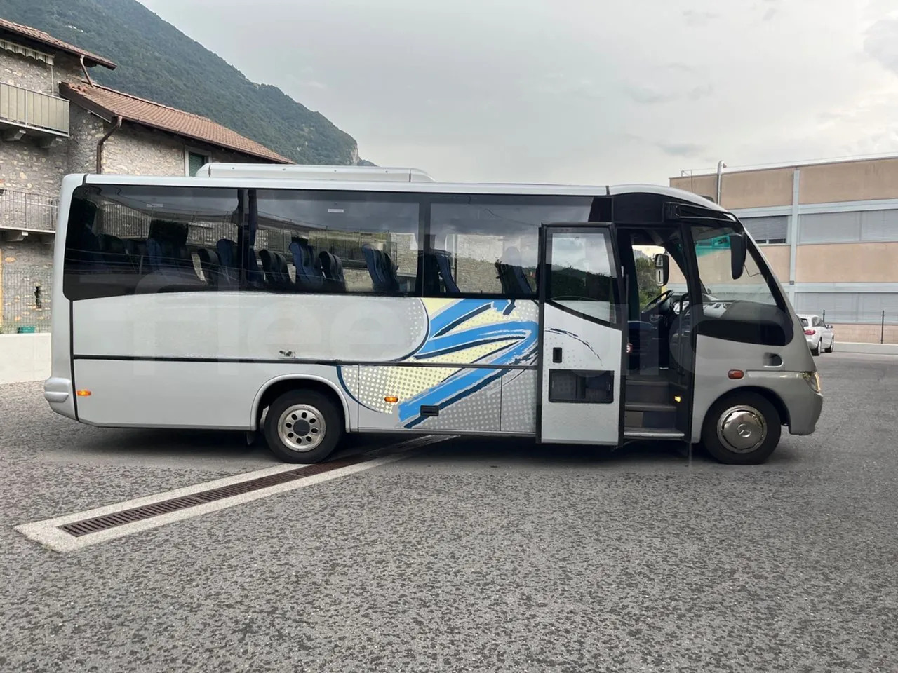 Coach Mercedes-Benz MB 818 S: picture 14 Coach Mercedes-Benz MB 818 S: picture 14