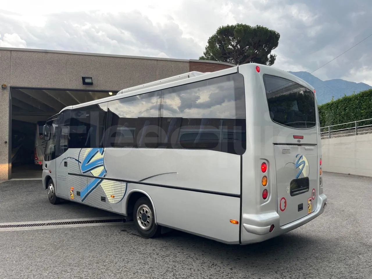 Coach Mercedes-Benz MB 818 S: picture 9 Coach Mercedes-Benz MB 818 S: picture 9