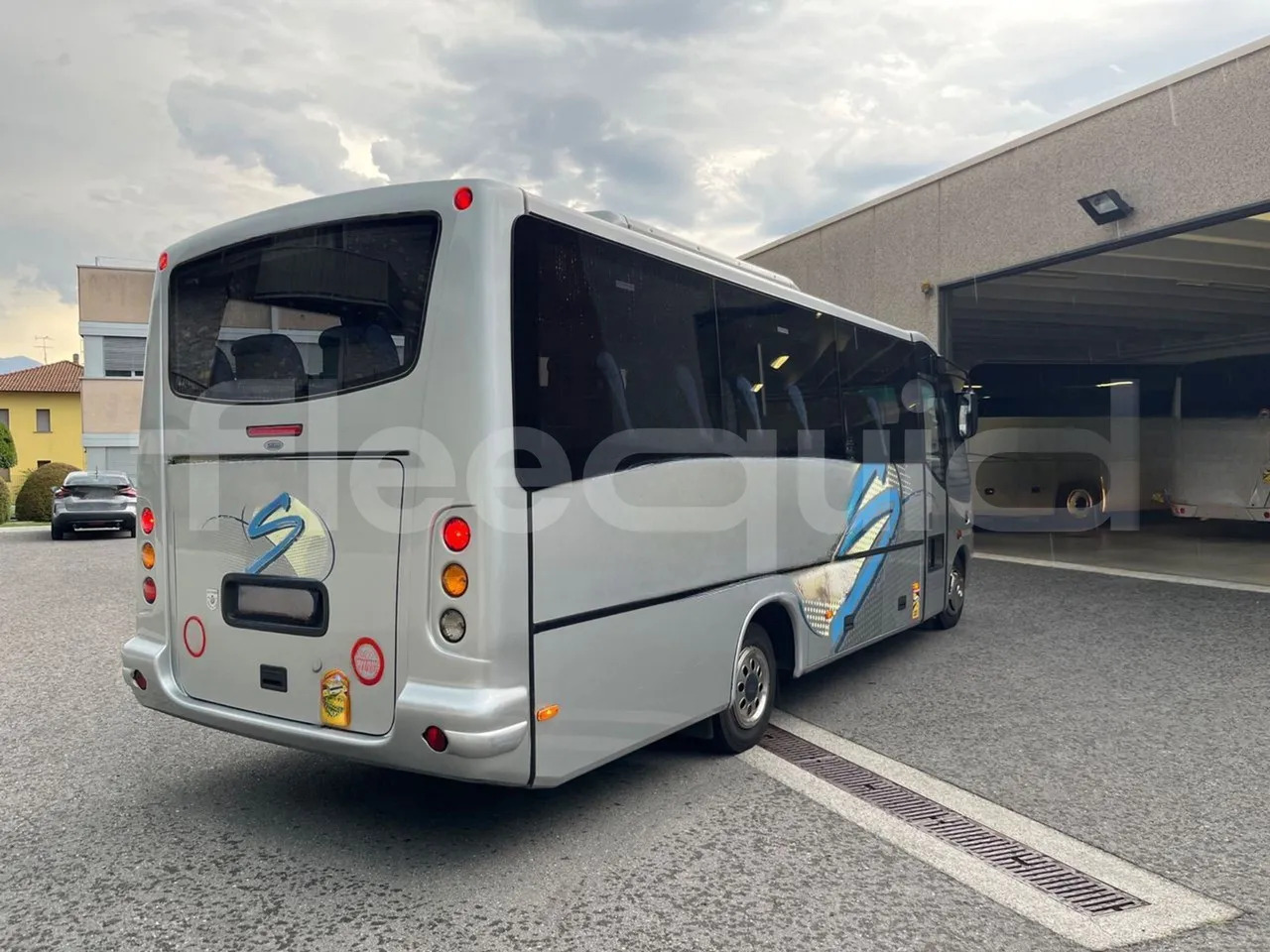 Coach Mercedes-Benz MB 818 S: picture 11 Coach Mercedes-Benz MB 818 S: picture 11