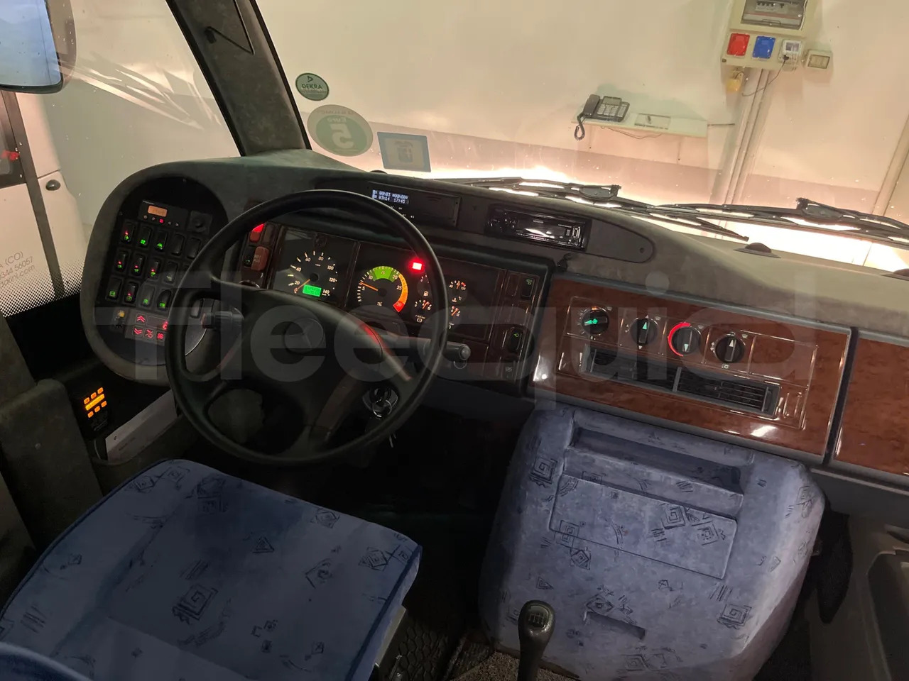 Coach Mercedes-Benz MB 818 S: picture 19 Coach Mercedes-Benz MB 818 S: picture 19