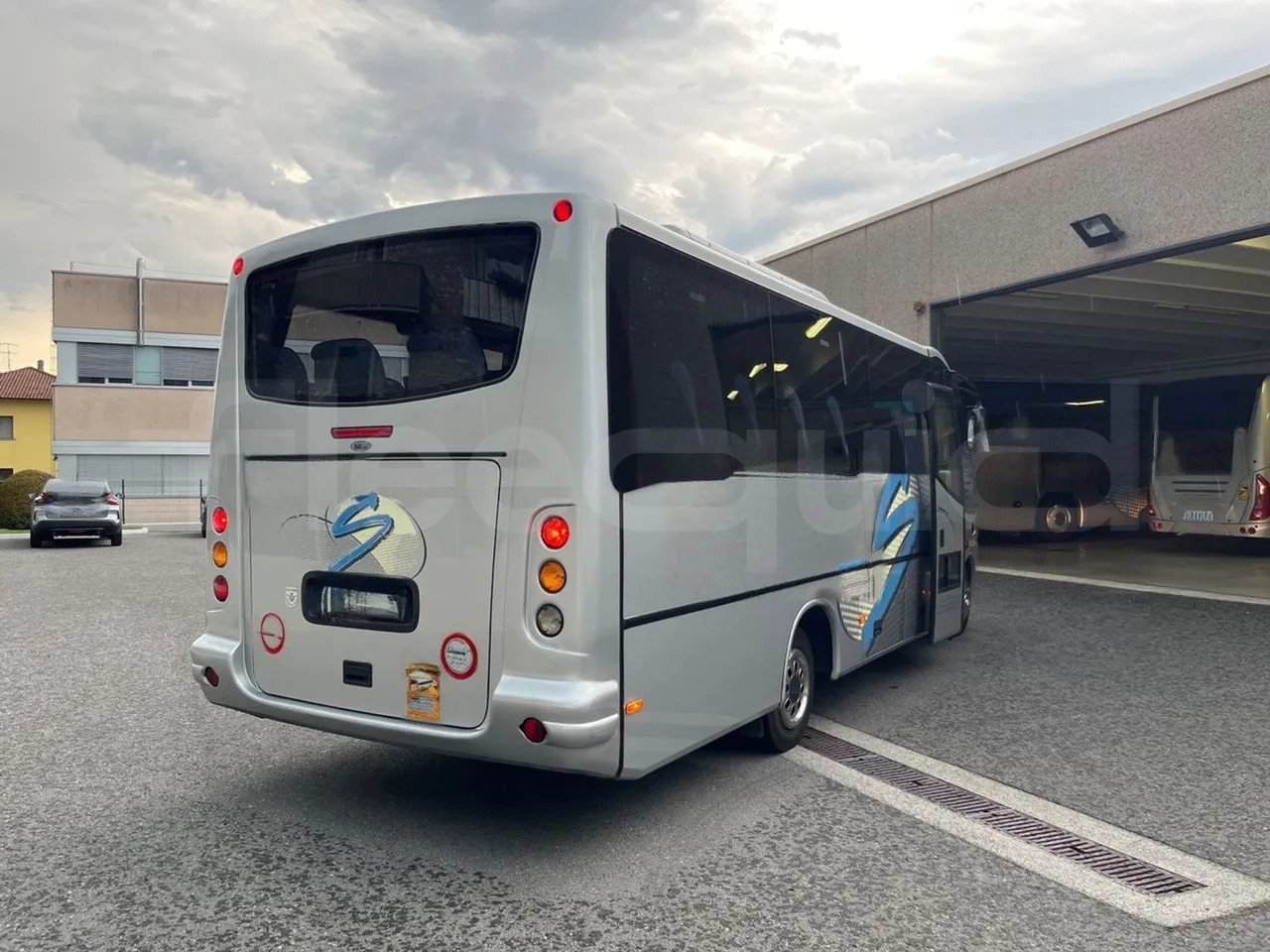 Coach Mercedes-Benz MB 818 S: picture 10 Coach Mercedes-Benz MB 818 S: picture 10