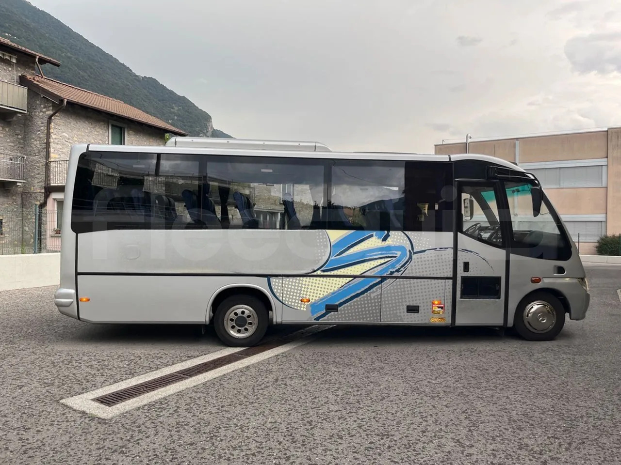 Coach Mercedes-Benz MB 818 S: picture 13 Coach Mercedes-Benz MB 818 S: picture 13
