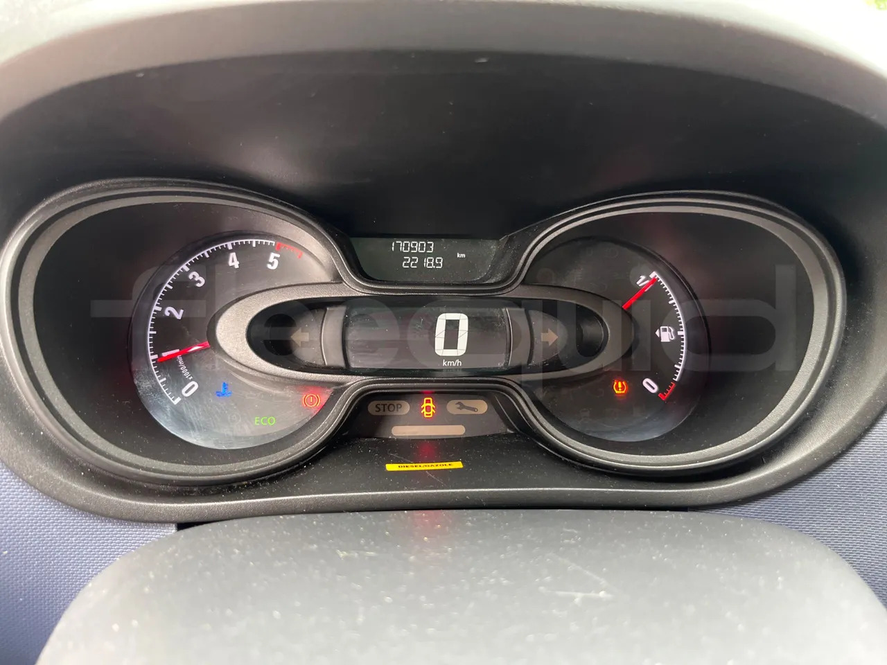 Opel Vivaro - B - Passenger van: picture 3 Opel Vivaro - B - Passenger van: picture 3