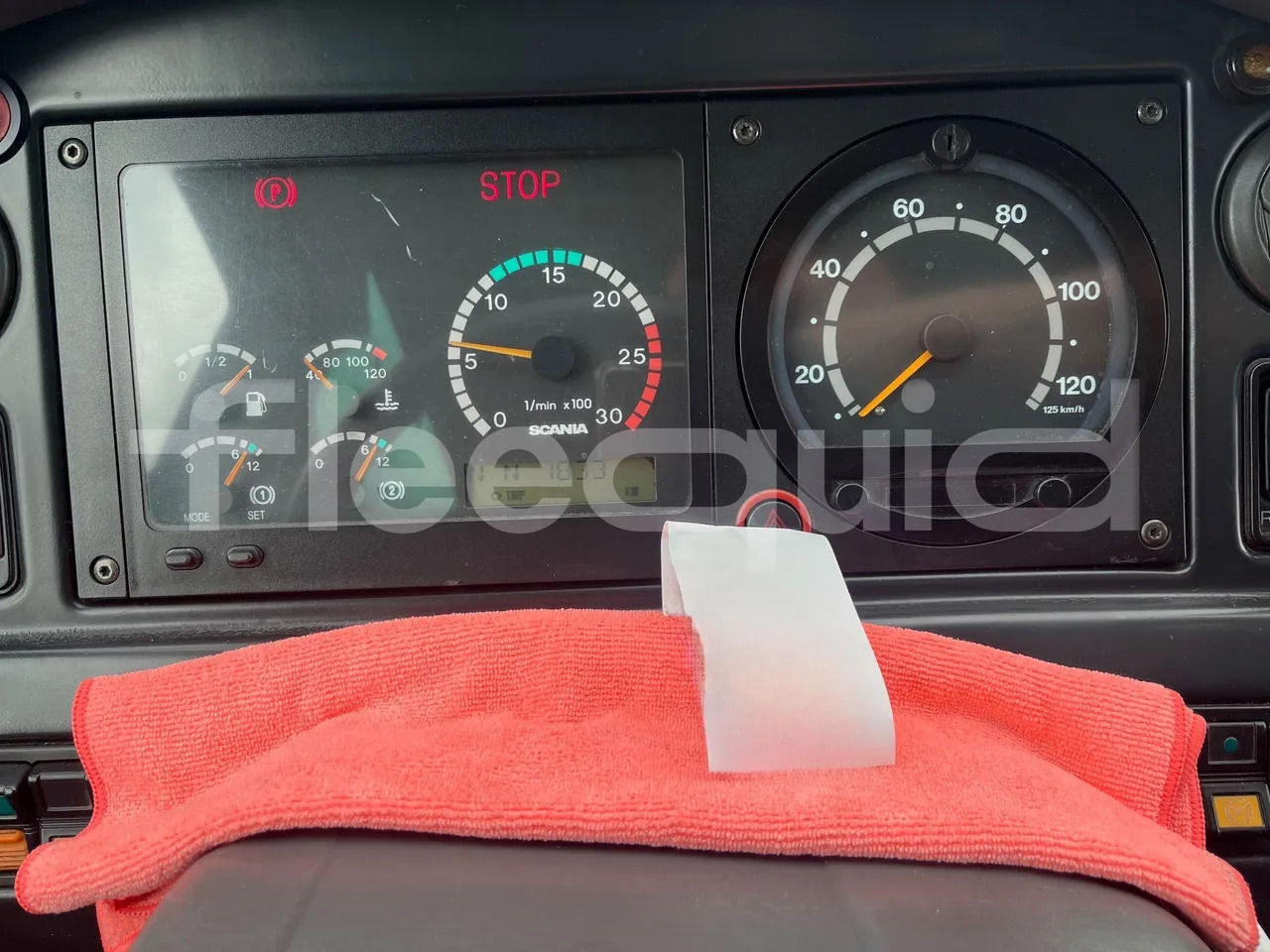 Scania KIB 4X2 - Coach: picture 3 Scania KIB 4X2 - Coach: picture 3