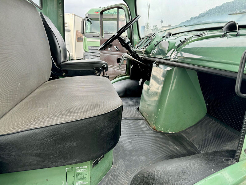 Mercedes-Benz LK 1313 Haubenwagen Oldtimer 3 Wischer hohe Scheibe - Tipper: picture 3 Mercedes-Benz LK 1313 Haubenwagen Oldtimer 3 Wischer hohe Scheibe - Tipper: picture 3