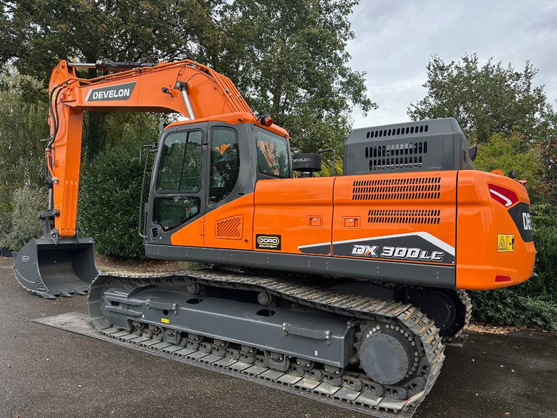 Develon DX 300 LC-7M - Crawler excavator: picture 1 Develon DX 300 LC-7M - Crawler excavator: picture 1
