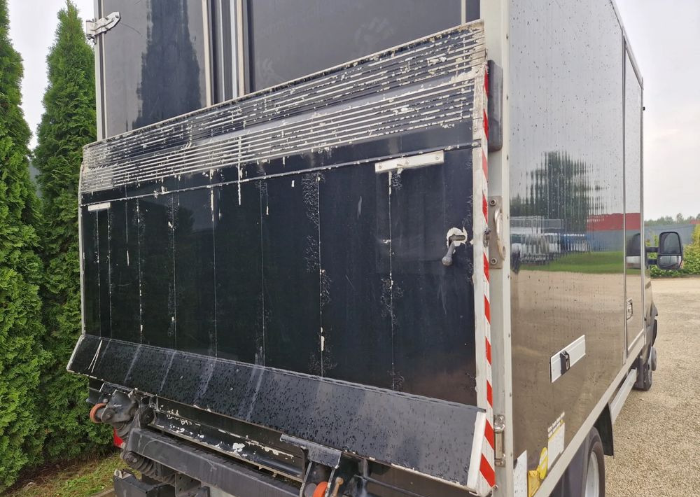 Winda Dhollandia 750kg, 2014 rok, stan idealny! - Tail lift: picture 2 Winda Dhollandia 750kg, 2014 rok, stan idealny! - Tail lift: picture 2