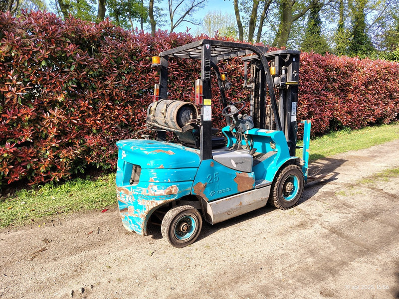 Feeler 2500 - LPG forklift: picture 5 Feeler 2500 - LPG forklift: picture 5