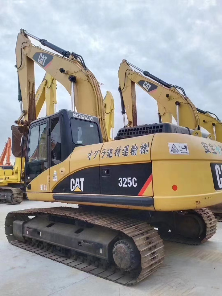 CATERPILLAR 325C used excavator low price for sale caterpillar - Crawler excavator: picture 3 CATERPILLAR 325C used excavator low price for sale caterpillar - Crawler excavator: picture 3