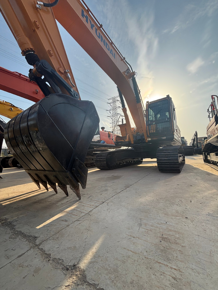 HYUNDAI 305LC-9T - Crawler excavator: picture 3 HYUNDAI 305LC-9T - Crawler excavator: picture 3