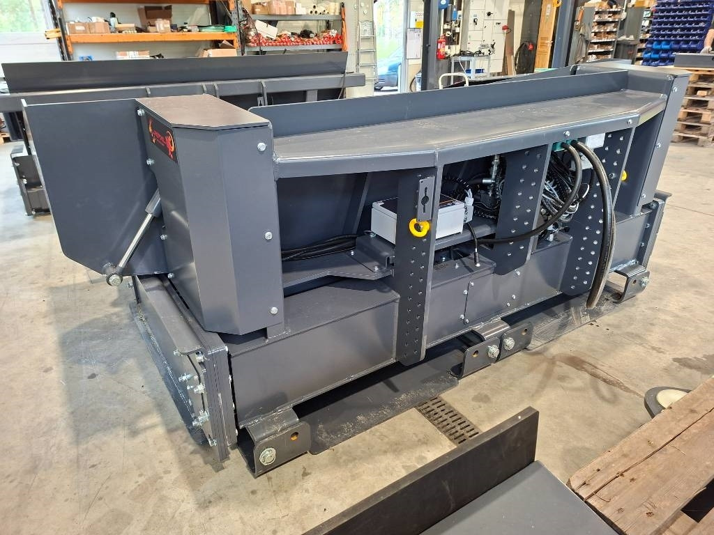 New Grader Reptail TM: picture 11 New Grader Reptail TM: picture 11