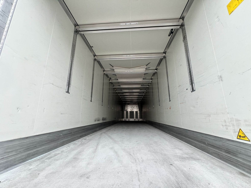 Refrigerator semi-trailer Krone SD CARRIER: picture 11 Refrigerator semi-trailer Krone SD CARRIER: picture 11