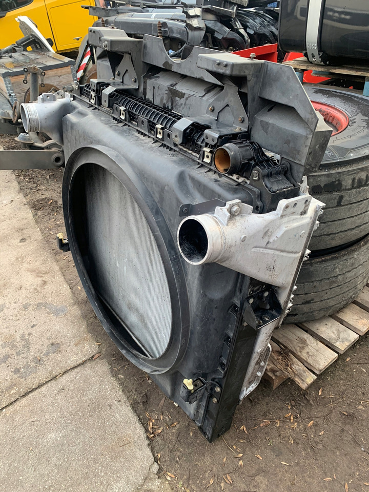 CHŁODNICA WODY POWIETRZA MERCEDES ACTROS MP4 MP 4 - Radiator for Truck: picture 5 CHŁODNICA WODY POWIETRZA MERCEDES ACTROS MP4 MP 4 - Radiator for Truck: picture 5