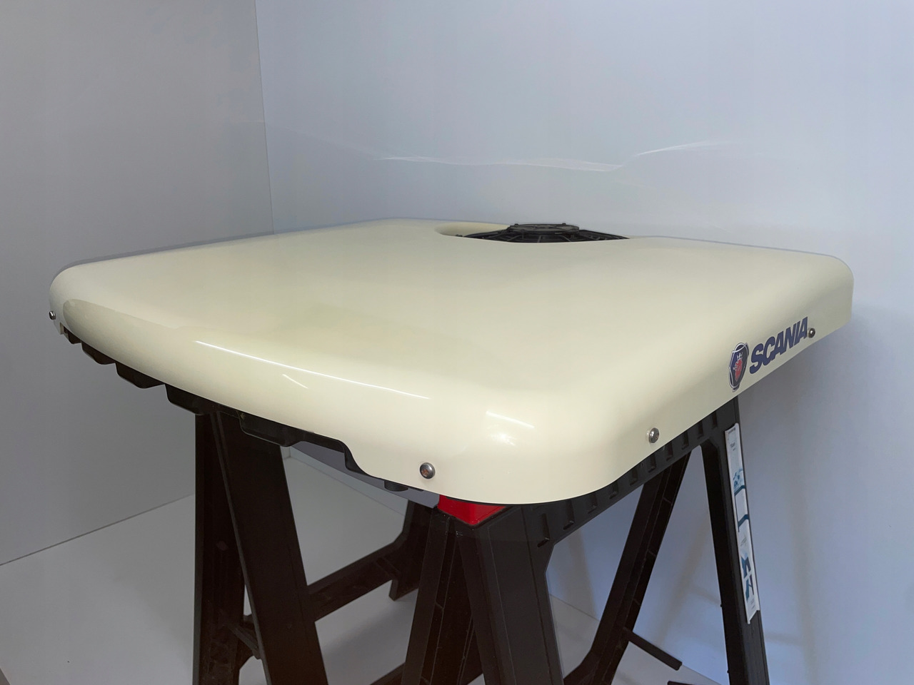 KLIMATYZACJA POSTOJOWA SLIM SCANIA NTG MC2358116 - A/C compressor for Truck: picture 3 KLIMATYZACJA POSTOJOWA SLIM SCANIA NTG MC2358116 - A/C compressor for Truck: picture 3